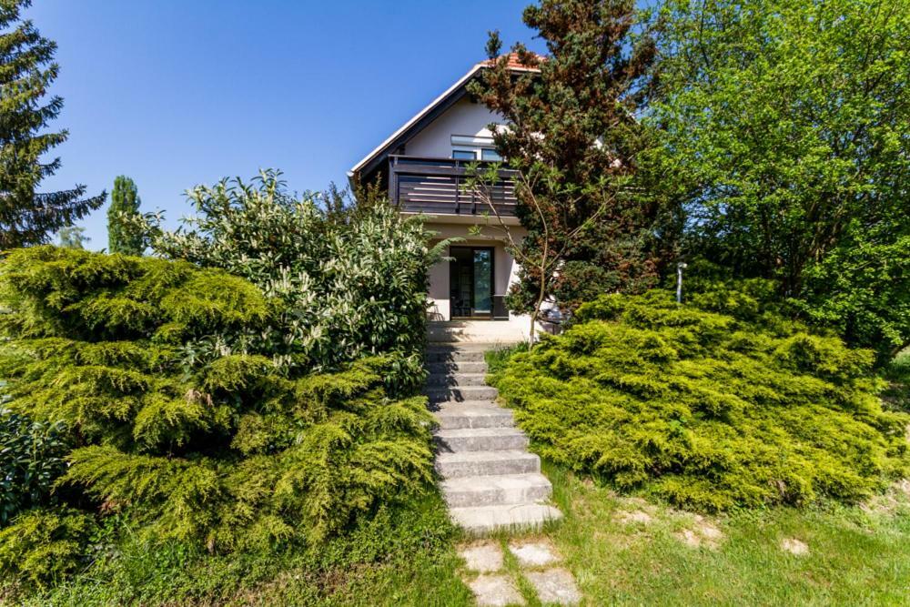 D&J House Villa Ormoz Bagian luar foto